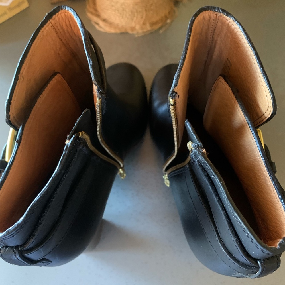 COACH, Like New all Leather Tulah, BLACK boots. Side zips with YKK zippers. - Picture 7 of 11